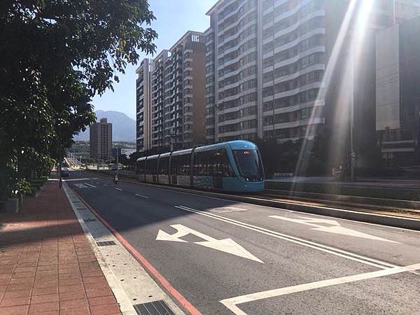 藍色車線.jpg