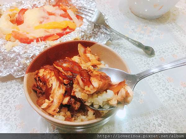 雞子雞肉丼(擺盤2)