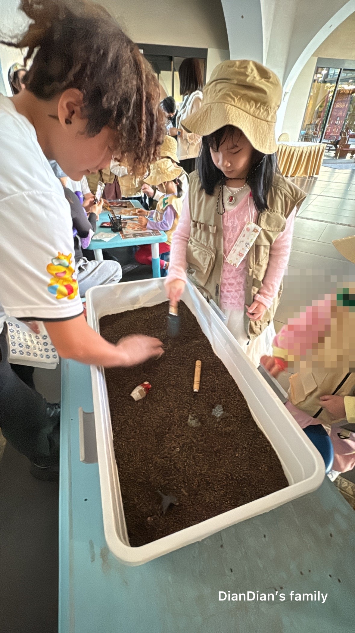 桃園親子溫泉飯店:【南方莊園住宿】:南歐莊園風格/溫泉水療渡假、親子遊戲室、電動車與親子活動體驗!~12月【小小考古員大冒險】住房專案,整合式渡假勝地,適合一家大小旅遊與休閒景點 - 第33張圖