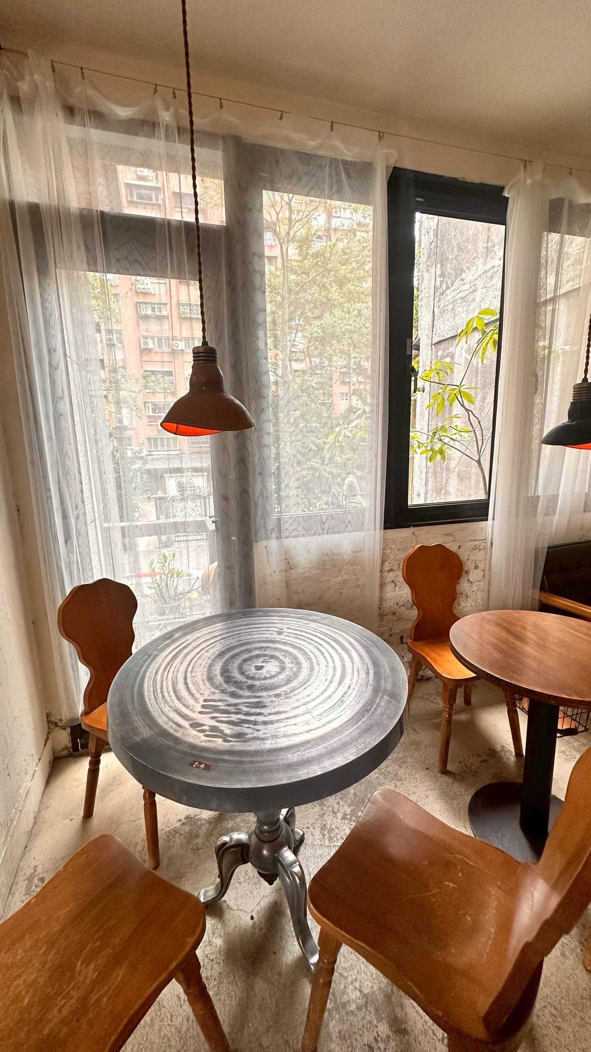 🏛️ 大安區下午茶推薦！森林系老宅 CAFE 遇見韓式道地美食，享受不被催促的愜意午後時光
