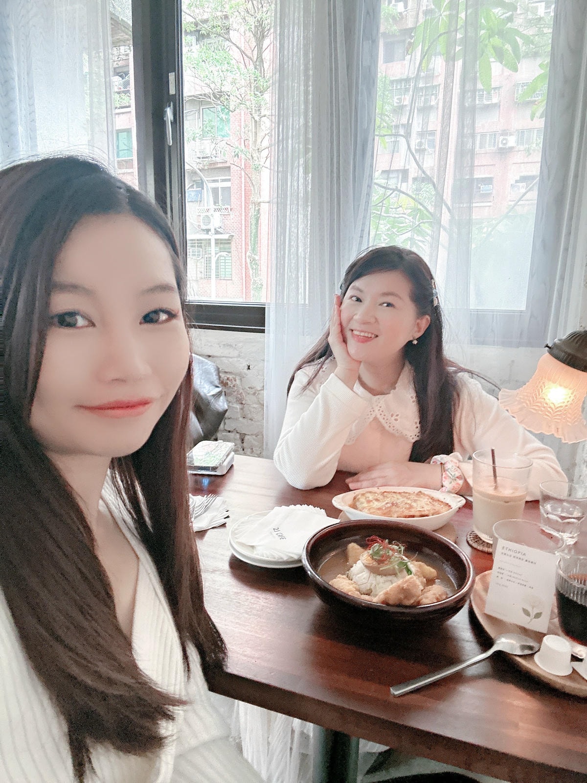 🏛️ 大安區下午茶推薦！森林系老宅 CAFE 遇見韓式道地美食，享受不被催促的愜意午後時光
