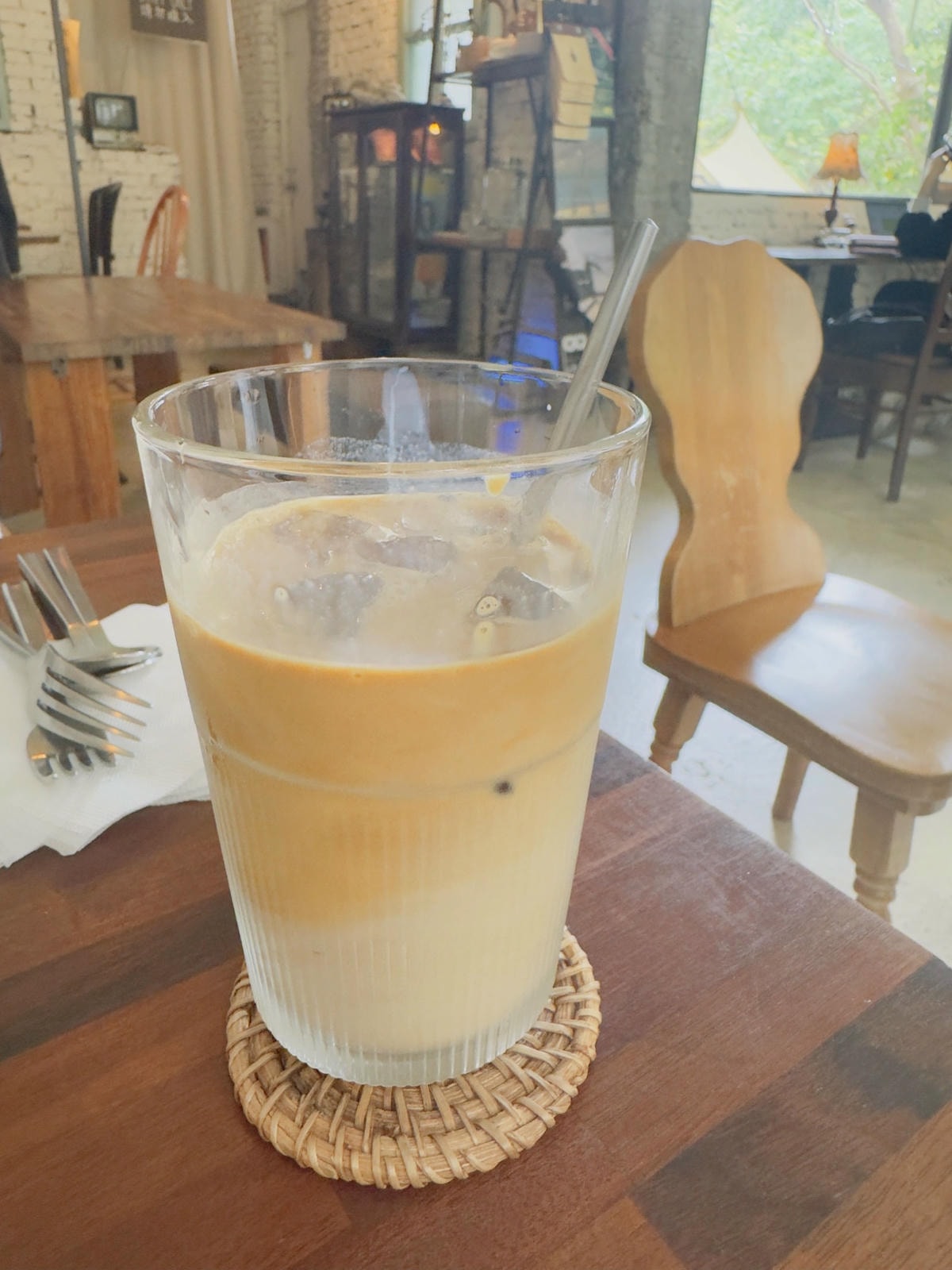 🏛️ 大安區下午茶推薦！森林系老宅 CAFE 遇見韓式道地美食，享受不被催促的愜意午後時光