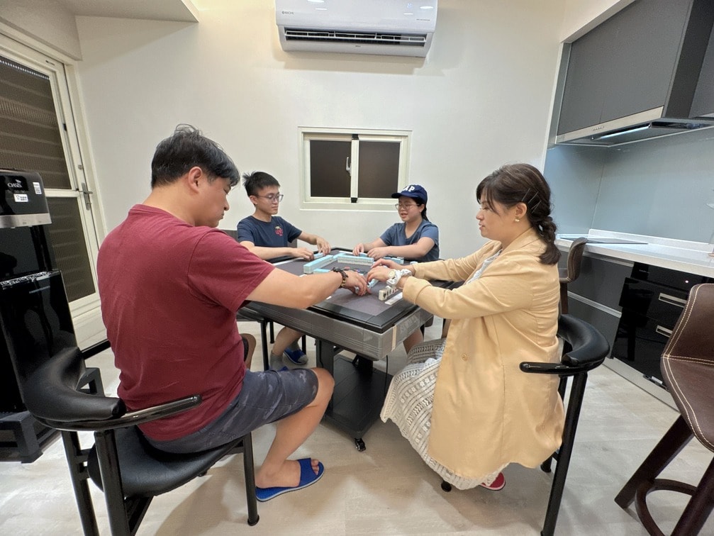 【2026 宜蘭民宿推薦】全新開幕 《T&C 民宿》4人起輕鬆包棟!Switch、電動麻將、零食泡麵隨你吃,享受「一覺到天亮」的六星級好眠! - 第12張圖 【2026 宜蘭民宿推薦】全新開幕 《T&C 民宿》4人起輕鬆包棟!Switch、電動麻將、零食泡麵隨你吃,享受「一覺到天亮」的六星級好眠!